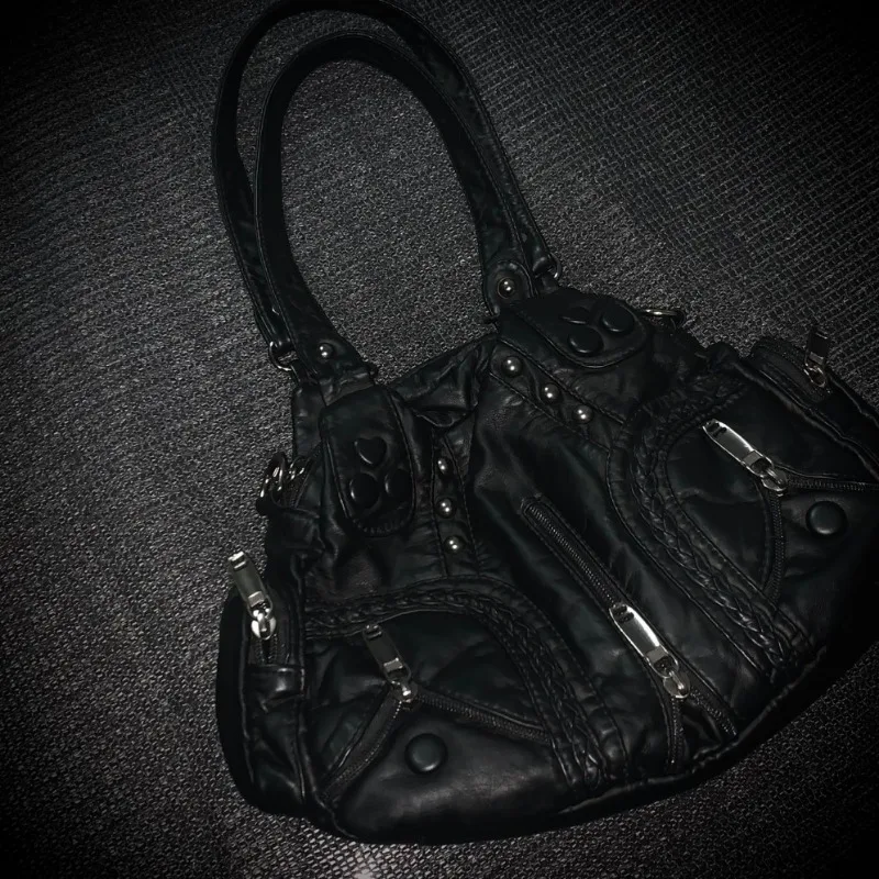 MBTI 黒 Y2k 女性ショルダーバッグヴィンテージパンクゴスファッションデザイナー Pu レザートートバッグ大容量リベットオートバイハンドバッグ