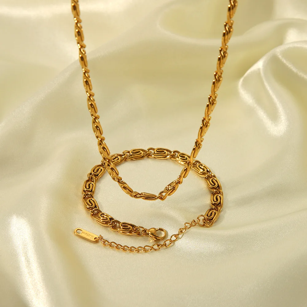 Set di gioielli con bracciale a forma di cerchio geometrico in acciaio inossidabile per donna collare placcato in metallo Color oro 18 carati