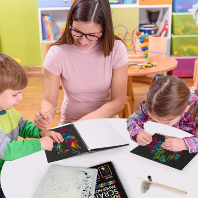 재미 있은 Spirograph 몬테소리 교육 드로잉 장난감 세트 기하학적 눈금자 장난감 드로잉 액세서리 크리 에이 티브 교육 어린이 장난감