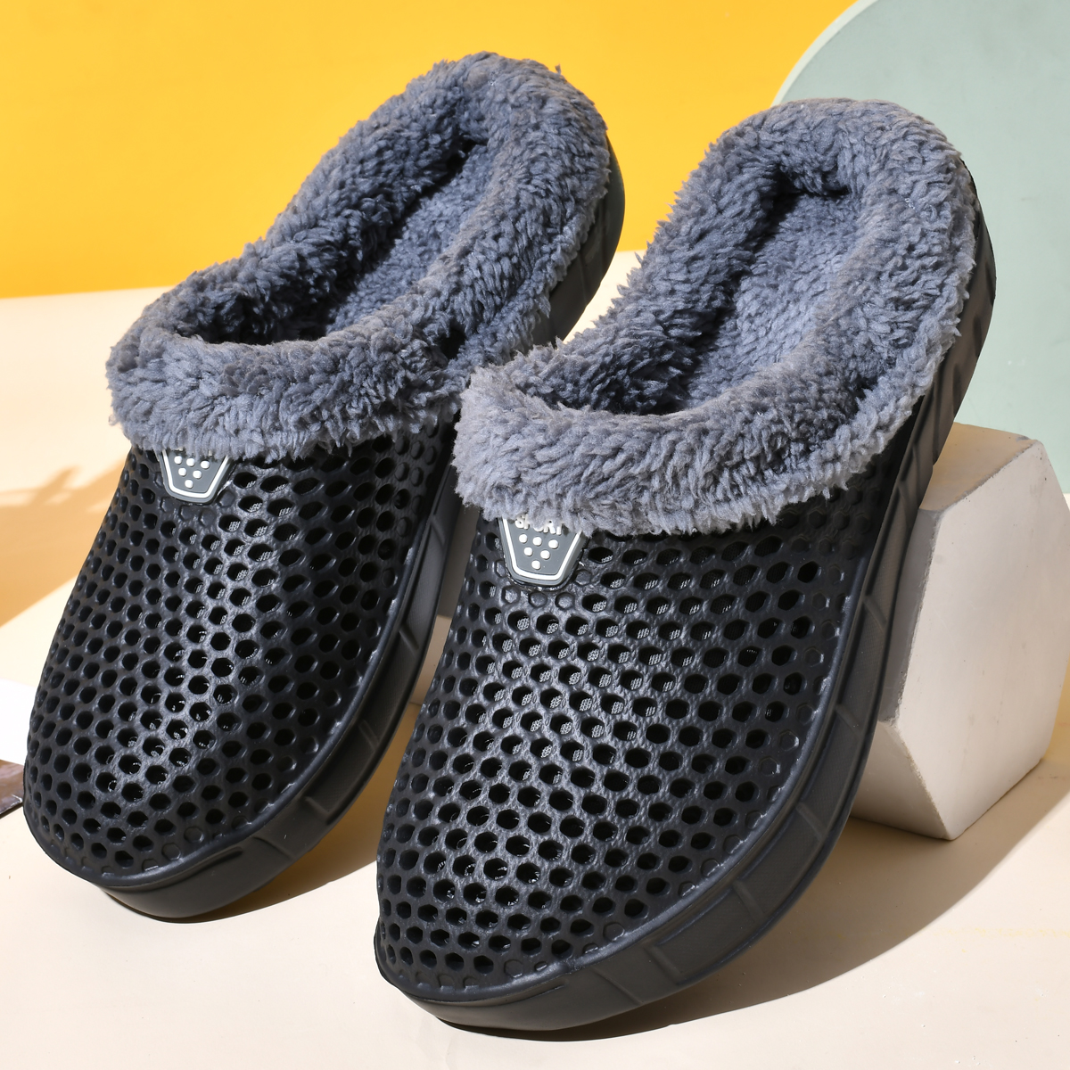 Chinelos de algodão masculinos e femininos estilo casal inverno quente mais tamancos grossos de veludo sapatos mule