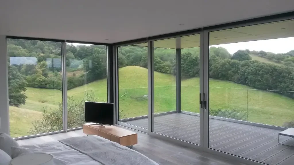 Porte scorrevoli Porta scorrevole con profilo in lega di alluminio all'ingrosso Porte in vetro temperato per sistema di porte scorrevoli in vetro per balcone sun room