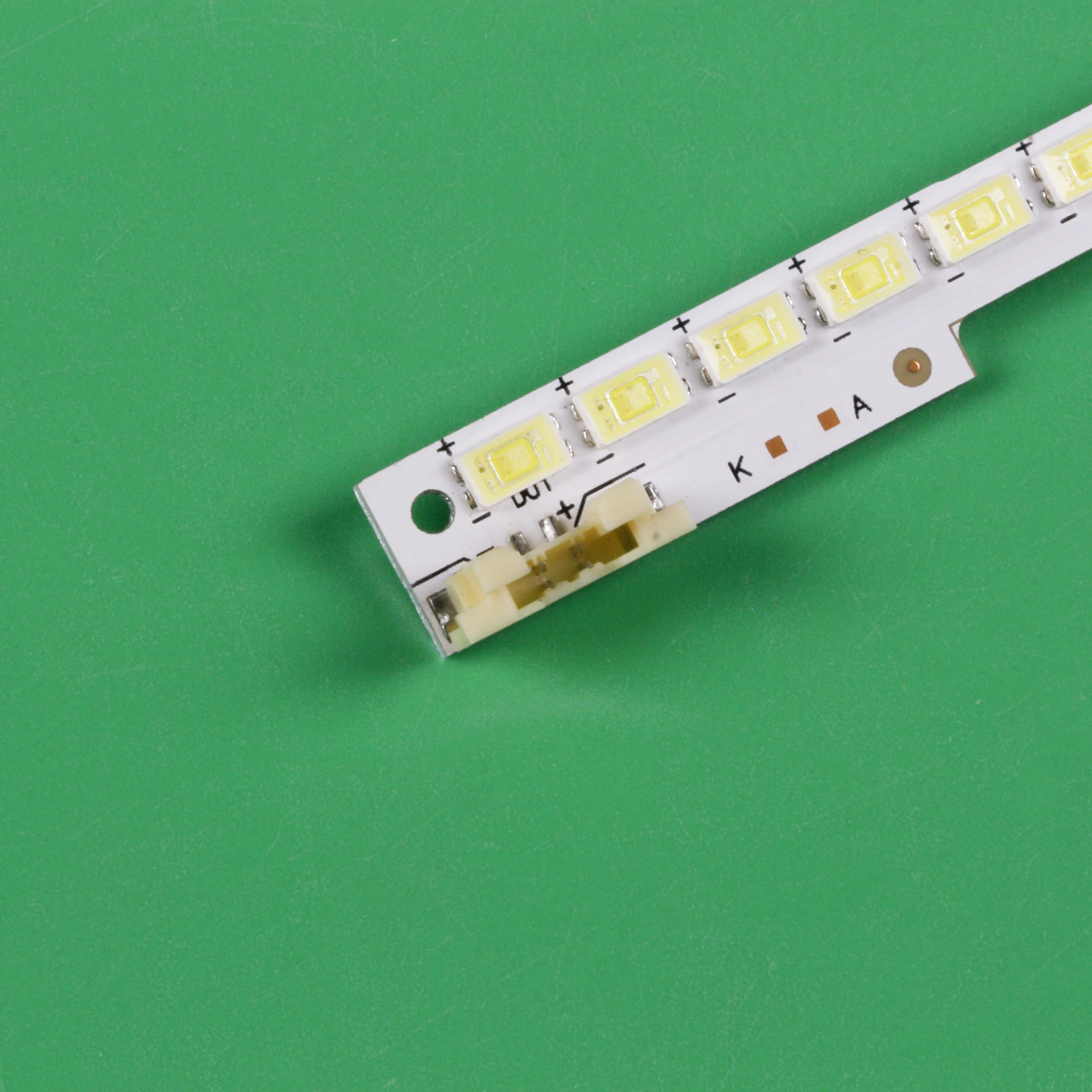 LED Backlight Strip 58LedsสําหรับSamsung 32 ''ทีวีUA32D4003B BN64-01635A 2011SVS32 4K-V1-1CH-PV-LEFT58-1116 UE32D4000
