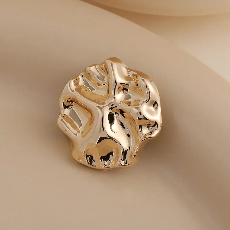 5Pcs Beautiful Gold Color Shank Buttons Zinc Alloy Irregular Shape Buttons Women's Sweater Coat Accessories