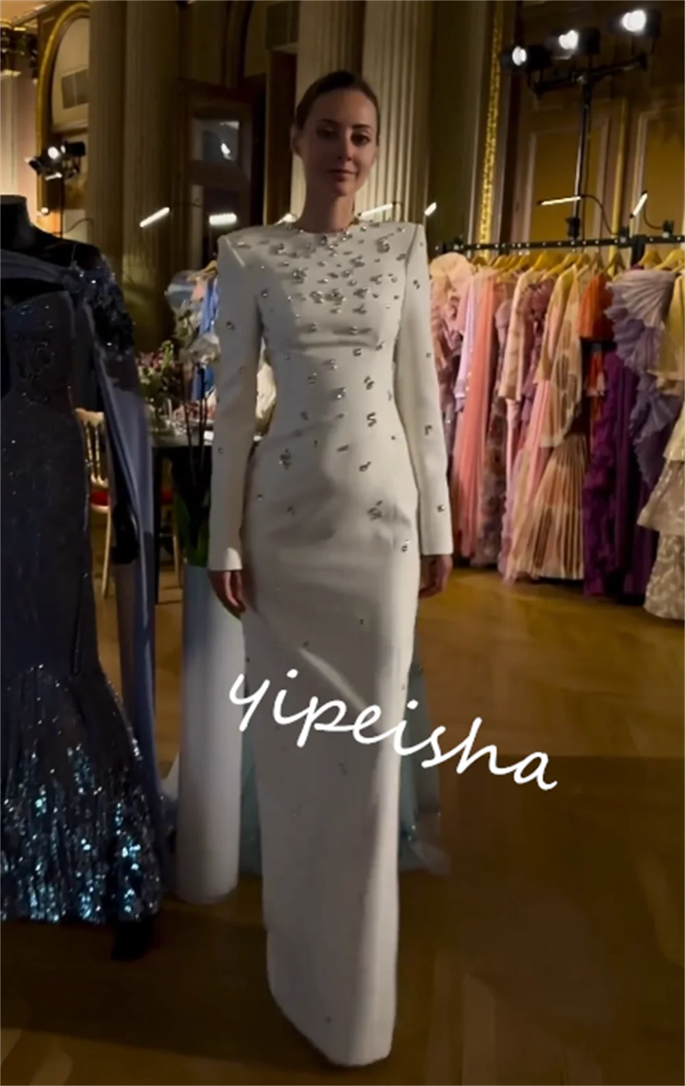 ที่กําหนดเอง Jersey Sequined Graduation Sheath อัญมณี Bespoke โอกาสชุด Midi ชุด