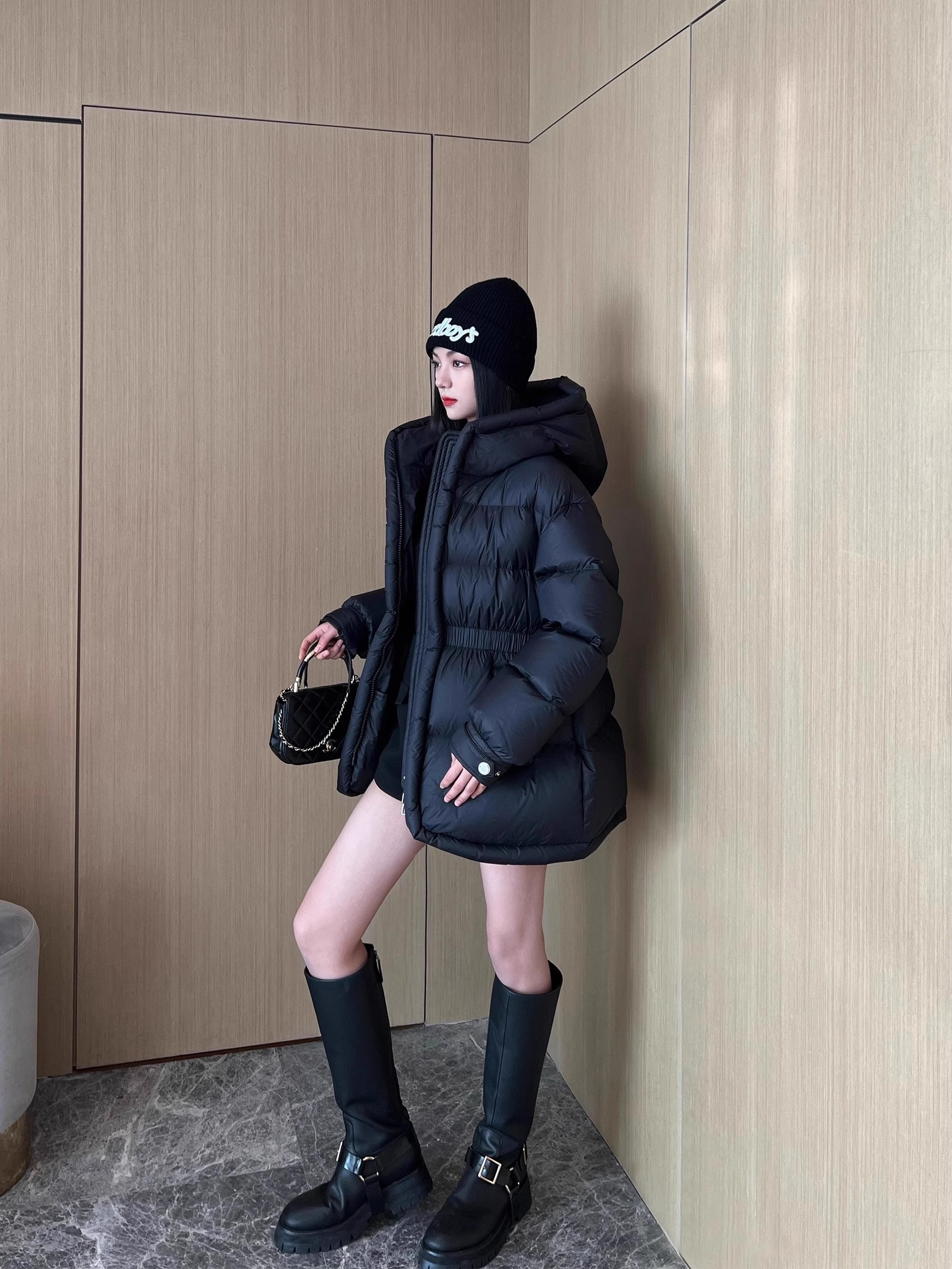 300 グラム以上冬の素晴らしい品質 95% グースダウンコート厚く暖かいダウンコート女性のファッションフード付きダウンパーカー wy1734