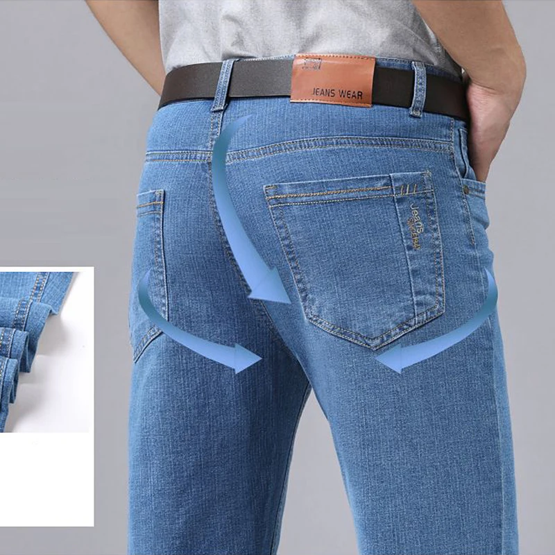 2025 Vier seizoenen nieuwe heren denim zakelijke broek van hoge kwaliteit, goede stof, comfortabele afslankende jeans met rechte pijpen, lichtblauw