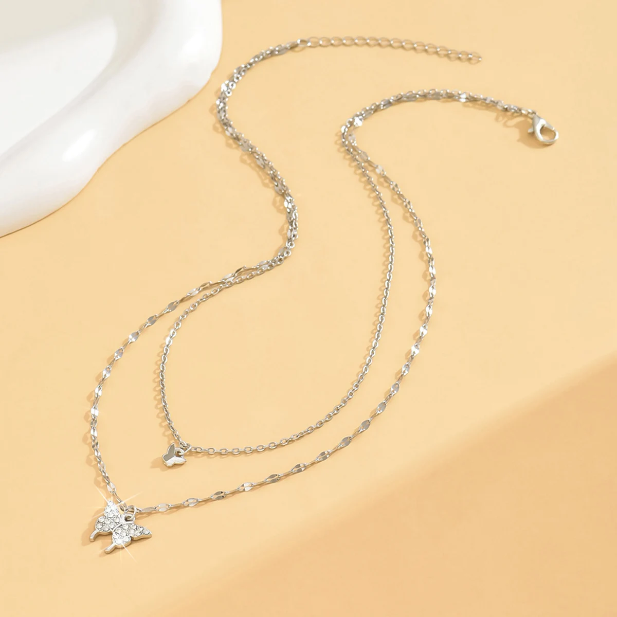 1 ผู้หญิง Lats ประกาย Double Layer สร้อยคอผีเสื้อประณีต Double Layer COLLAR CHAIN เครื่องประดับจัดเลี้ยงวันหยุดของขวัญ