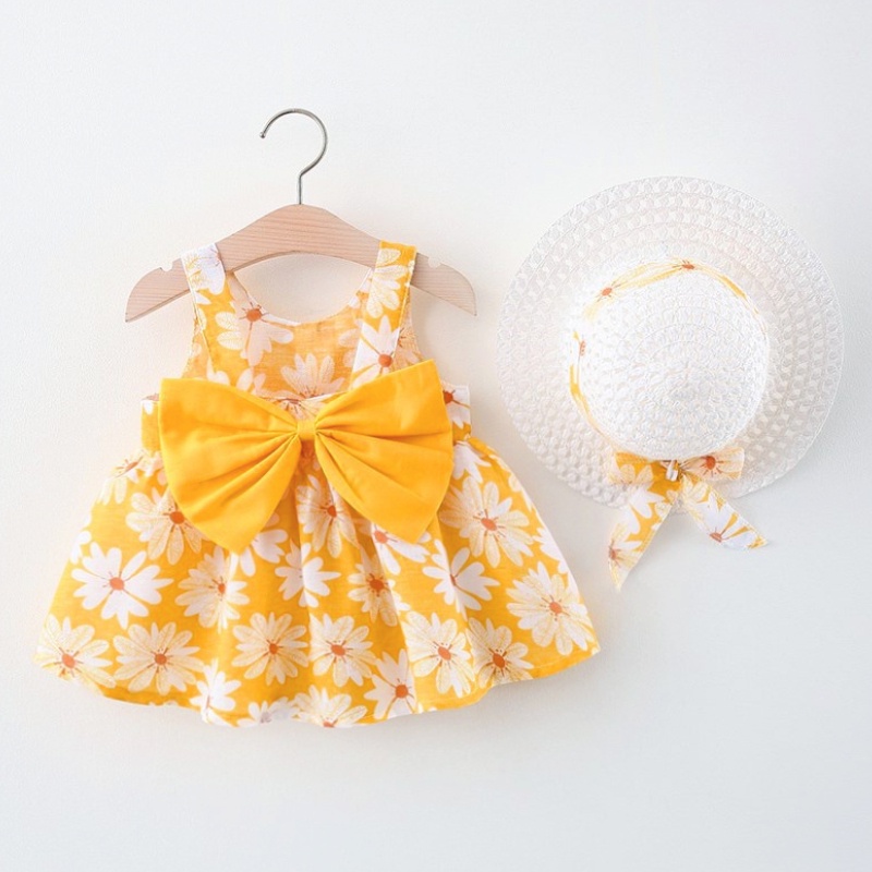 Abito da bambina in stile coreano per bambina. Abito con fiocco stampato a fiori carini. Invia cappello