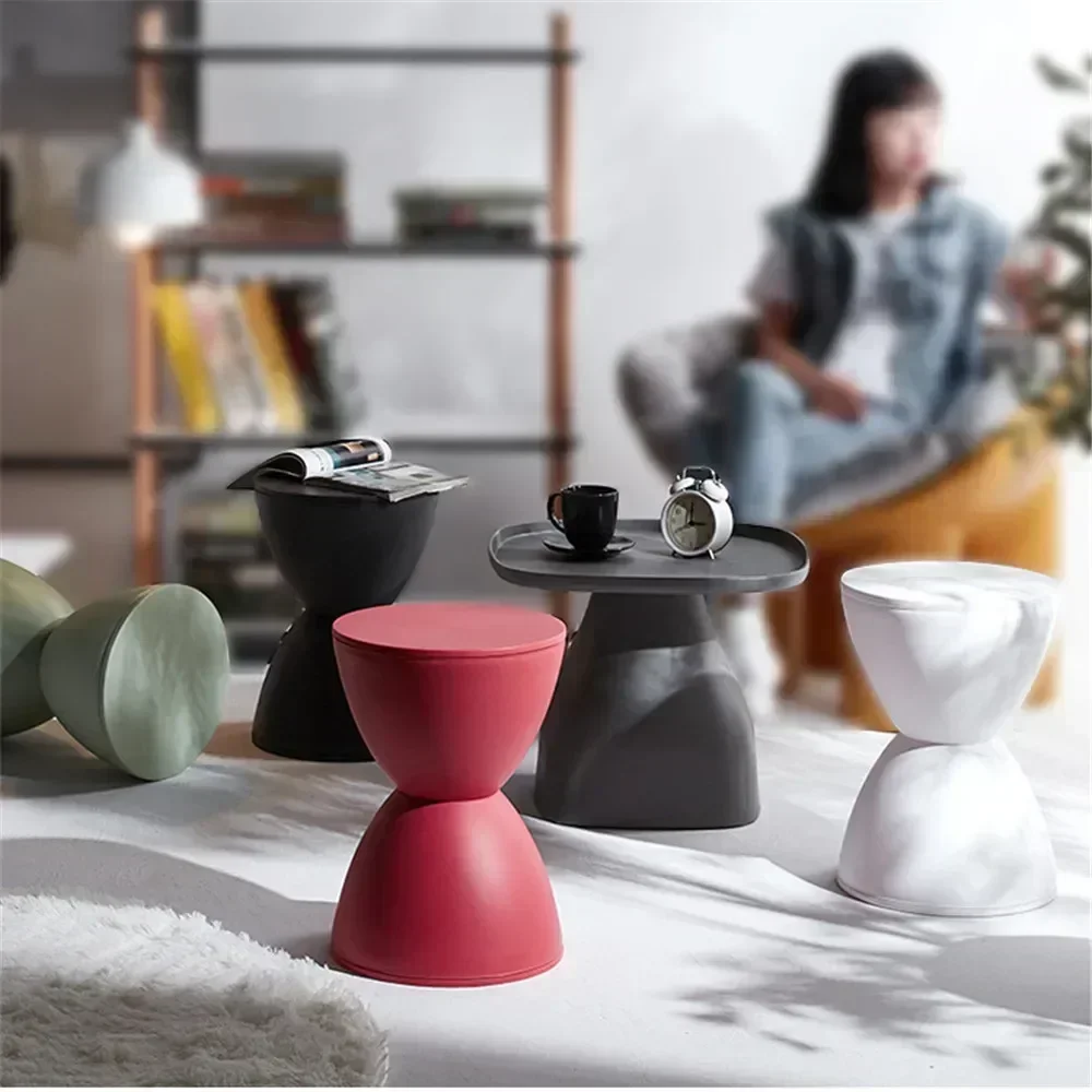 Круглые табуреты в стиле Ins — пластиковые барные стулья в форме песочных часов, идеально подходят для кафе, обуви и небольшого декора журнального столика!