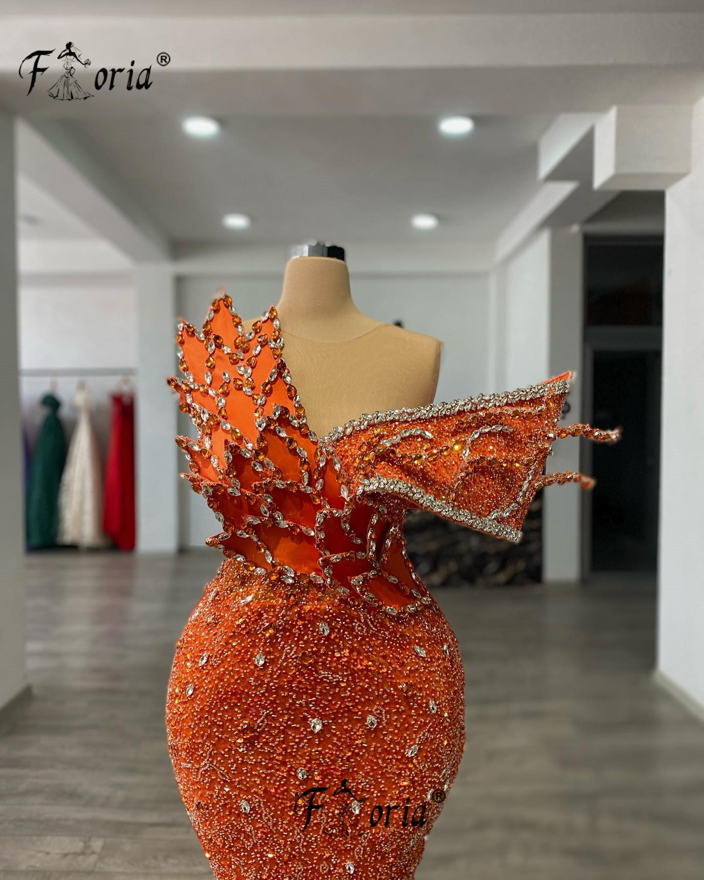Elegant สีส้มพรหมชุดลูกปัดคริสตัล Appliques 3D ชุดราตรีอย่างเป็นทางการที่กําหนดเองค็อกเทล robes longues soiréesgante 2025