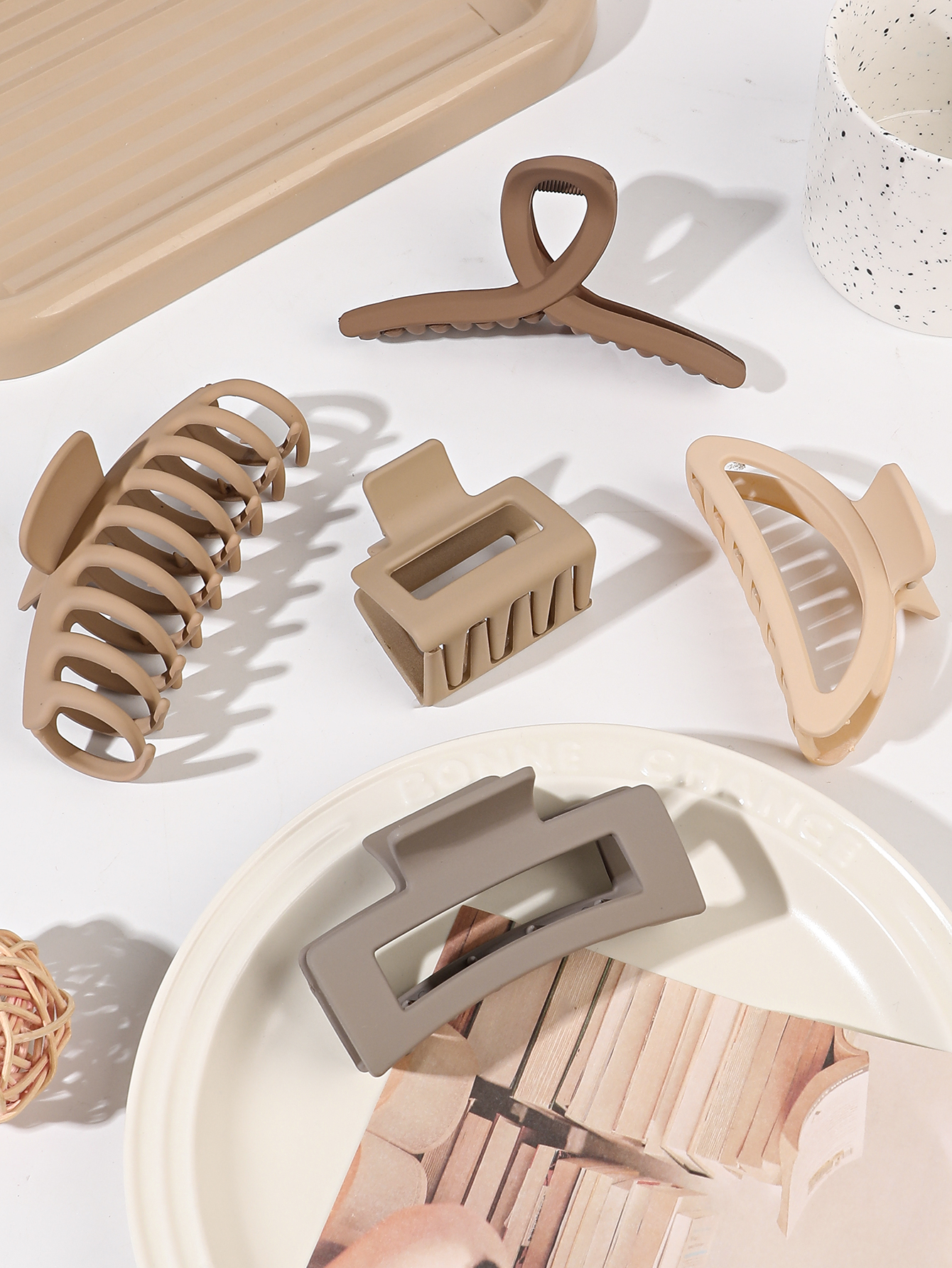 5 peças de clipes de garra de cabelo grandes de cores e formas misturadas para mulheres meninas cabelo encaracolado grosso fino, clipes de mandíbula de fixação forte.