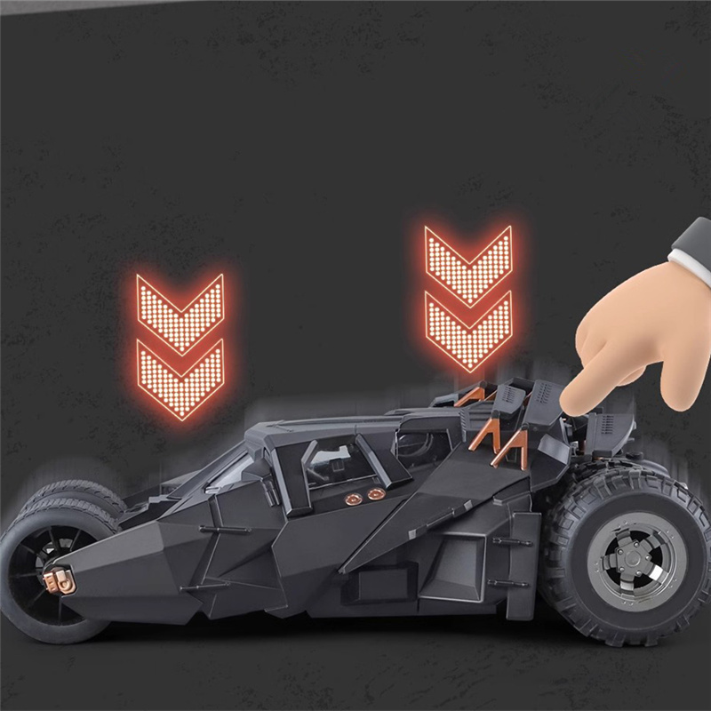 1/18 クラシック映画車 2008 バットモービル合金コンセプトバットスポーツカーモデルダイキャストメタルおもちゃレースカーモデルサウンドライトキッズギフト