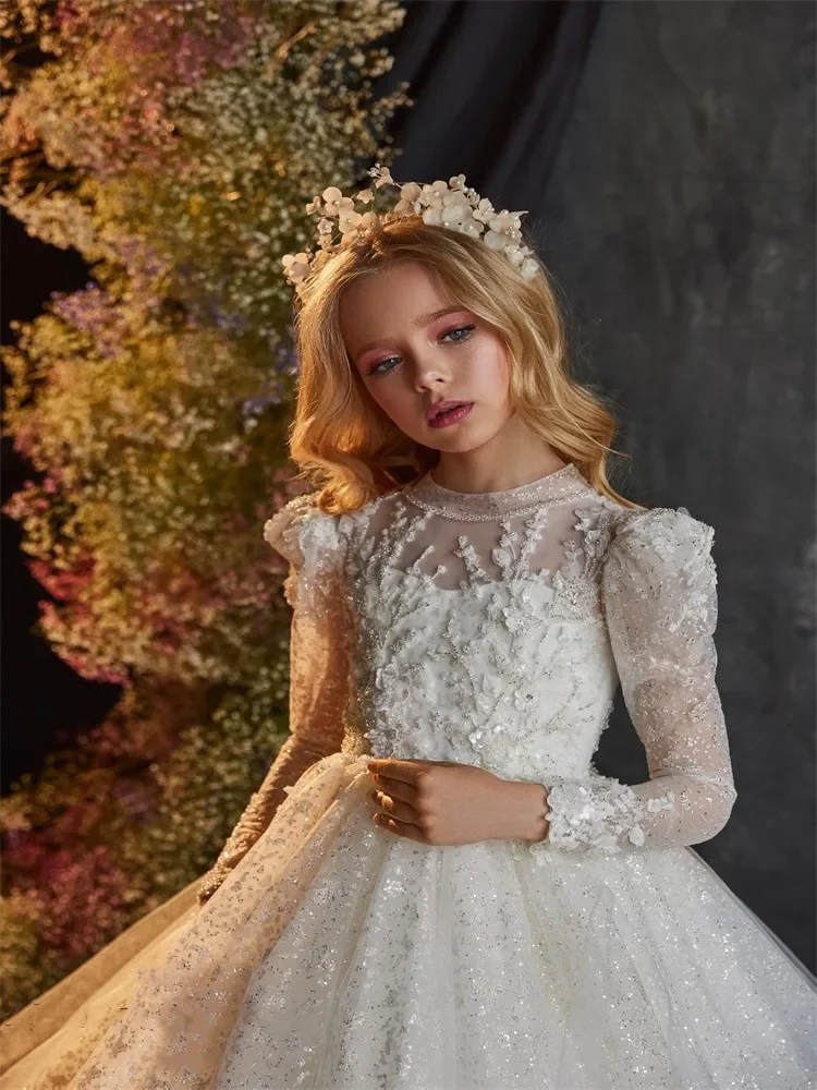 ดอกไม้สาวชุดสําหรับงานแต่งงานผีเสื้อ Baptism Gowns Tulle แขนยาวคอสูง Appliques First Communion Gown