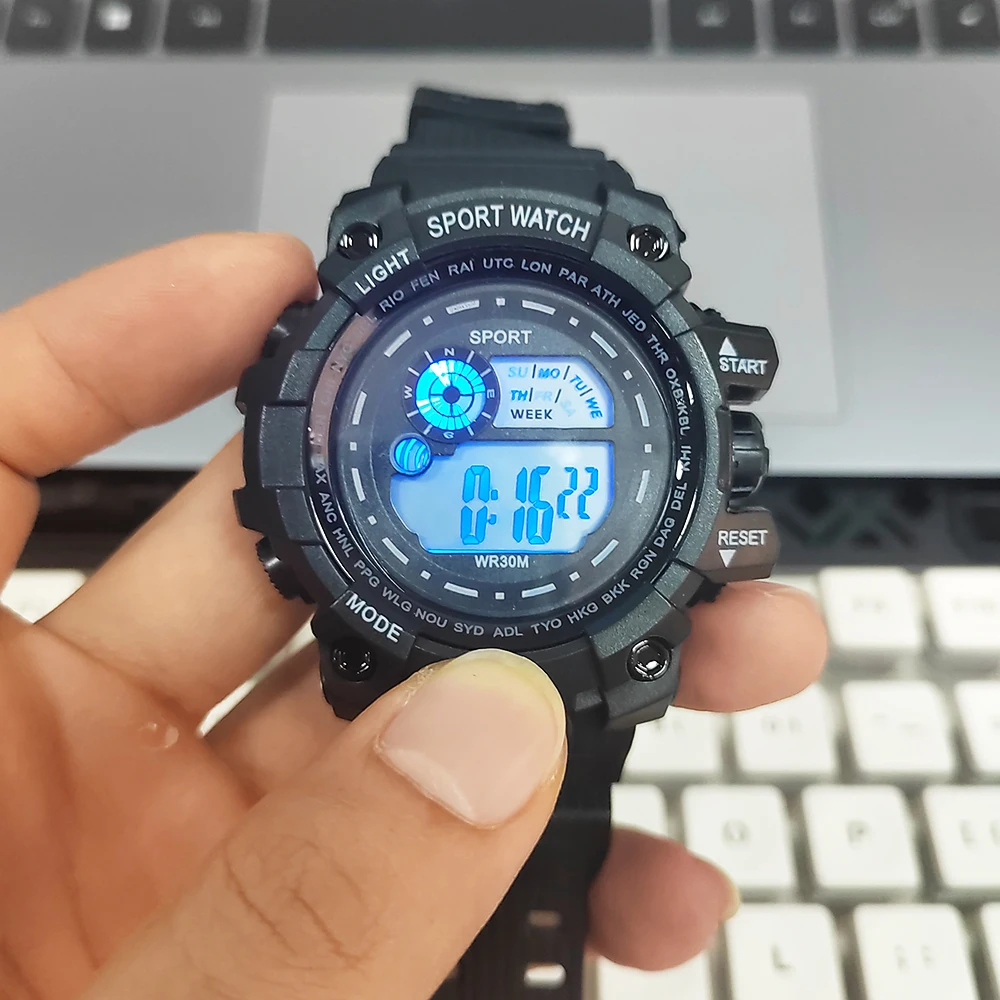 Reloj deportivo YIKAZE para hombre, reloj Digital LED resistente al agua, relojes deportivos de Fitness con esfera grande, reloj de pulsera electrónico multifunción para hombre