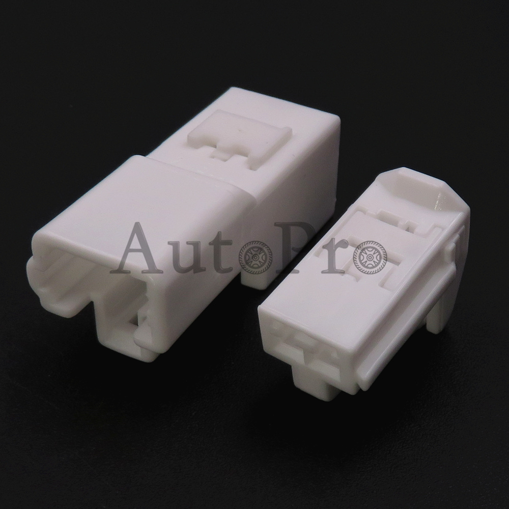 1セット2穴MG651026 MG641029自動車読書ライトワイヤーコネクタ用6149-1251 7283-1020 90980-1247