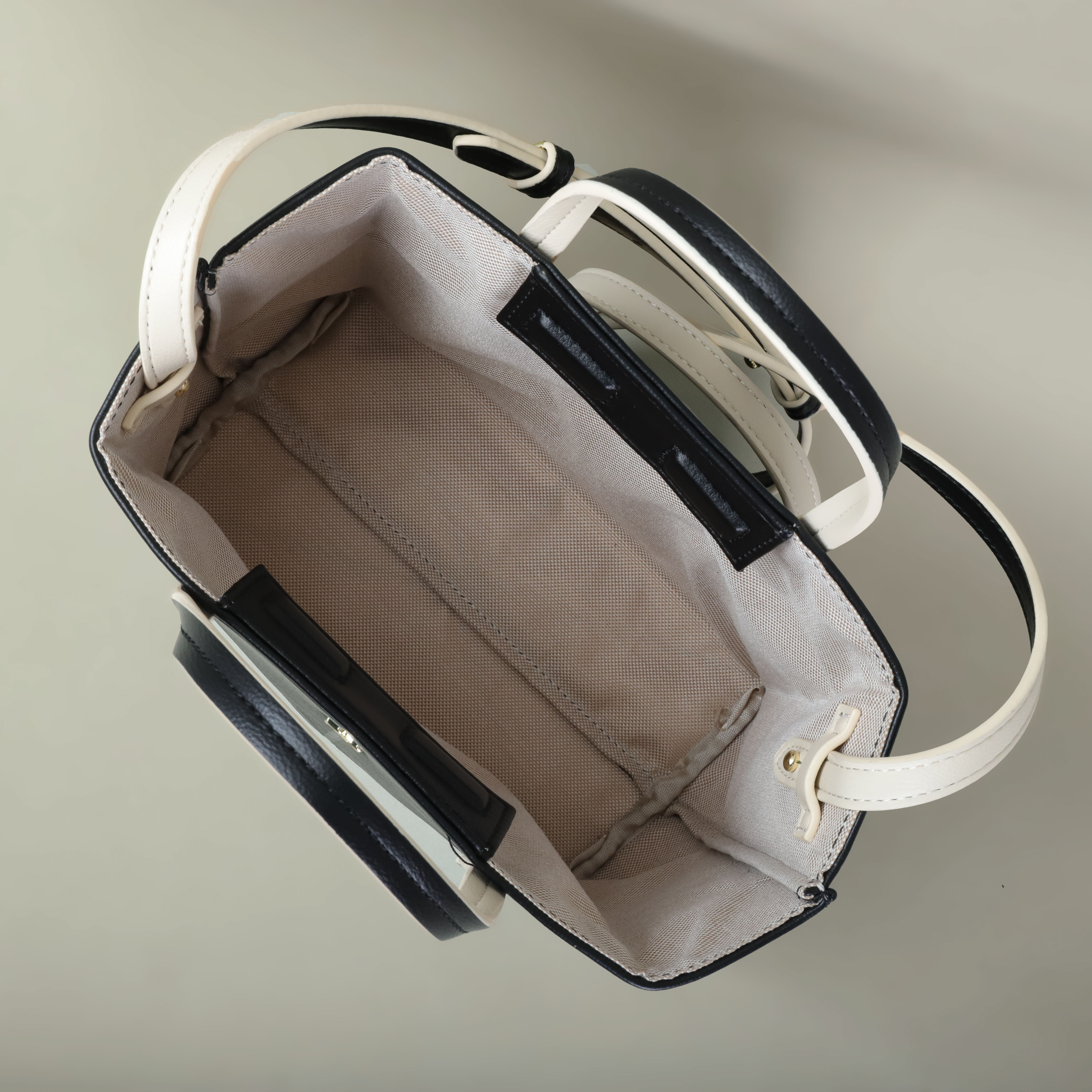 PG Cross shoulder or single shoulder classic simple yet fashionable foldable design women's handbag