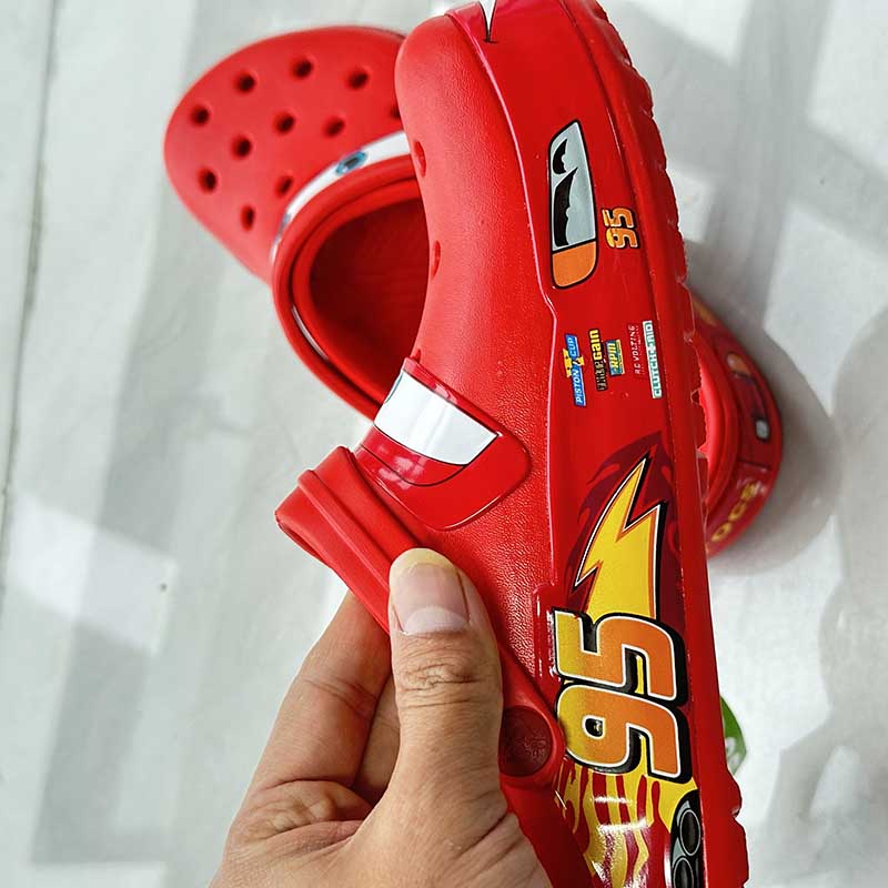 Disney pixar relâmpago mcqueens dos desenhos animados sólido à prova dwaterproof água chinelos ao ar livre sandálias casuais respirável tornozelo-envoltório eva sapatos presente