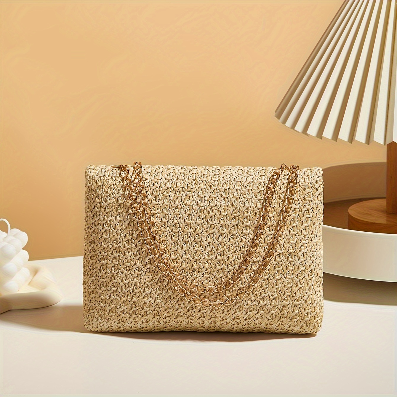 Bolsa de ombro feminina tecida à mão de palha, bolsa crossbody de cor sólida da moda com fecho de bloqueio