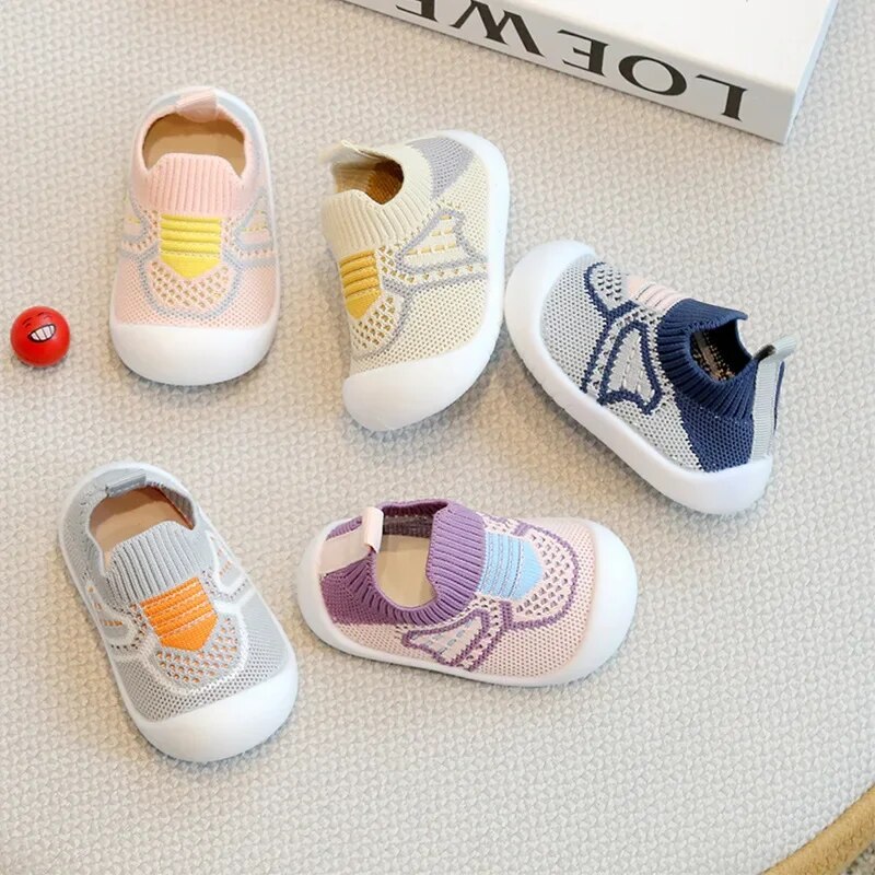 Zapatos antideslizantes de fondo suave para bebé, zapatos para caminar, estribos, calcetines para niños de 1 A 3 años, primavera y otoño