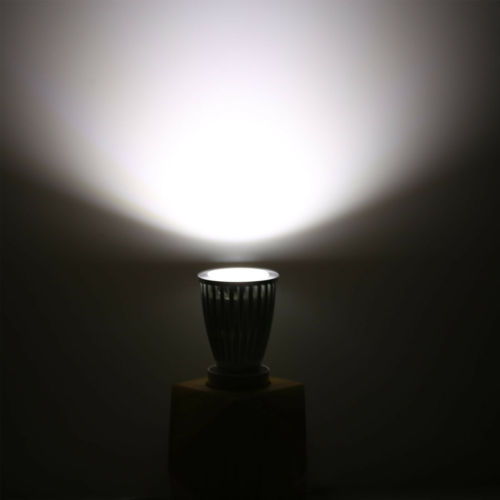 LED-Strahler GU10 E27 E14 E12 6W 9W 12W LED-Leuchtmittel Glühbirne MR16 110V 220V DC 12V Kalt-/Warmweiß-Downlight-Lampen ersetzen Halogen