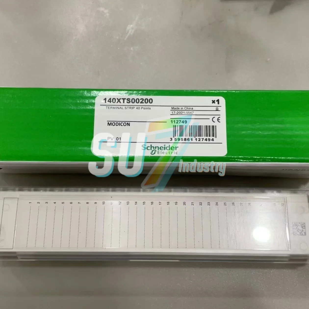 PLC Terminal Strip    140XTS00200   New In warehouse