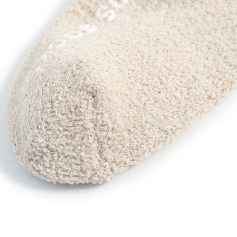 Nuevos calcetines de primavera para niños y niñas, calcetines antideslizantes de retazos de longitud media para bebés recién nacidos, calcetines de felpa
