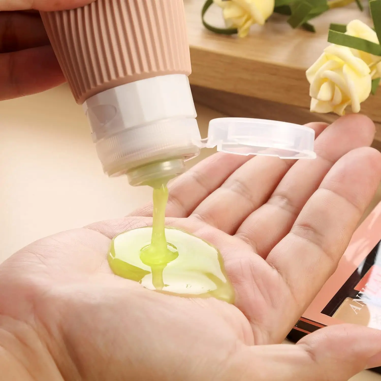 Garrafas de viagem de silicone espremíveis à prova de vazamento de 4 pces para produtos de higiene pessoal, garrafas de viagem portáteis aprovadas pela tsa 3oz