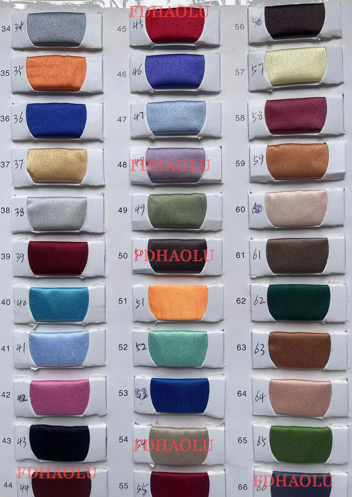 ที่กําหนดเองสีเขียวเข้มอย่างเป็นทางการชุด V คอจีบชุดสําหรับงานแต่งงานสปาเก็ตตี้ชุดพิเศษ Robe soirée
