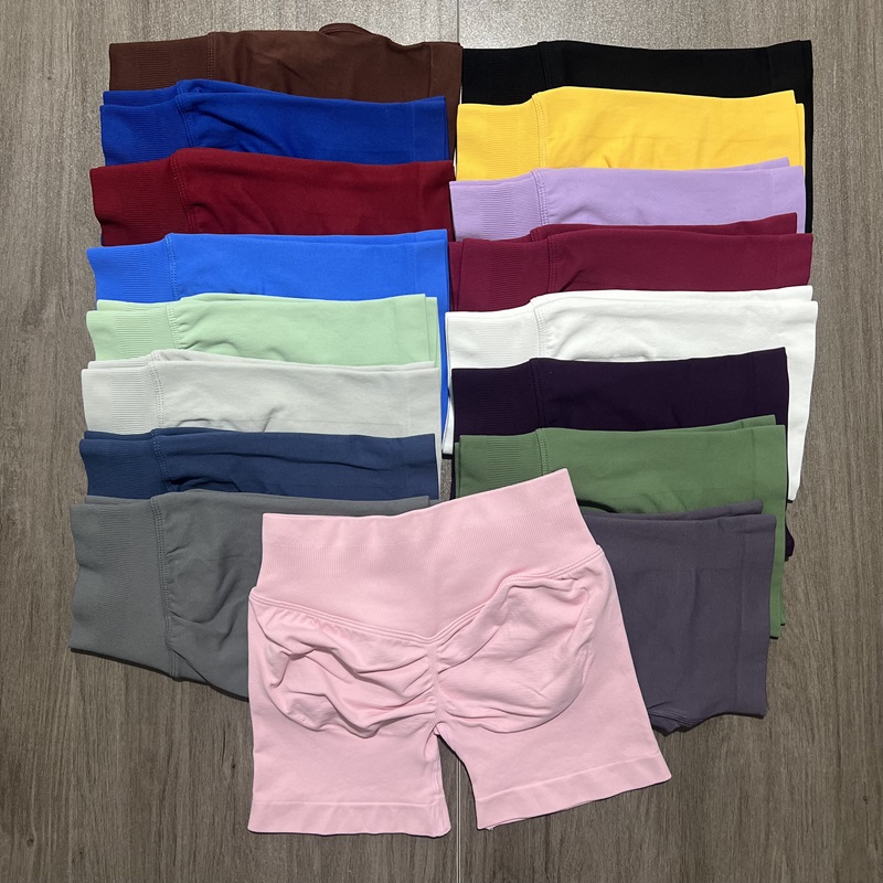 Ударные шорты 4,5 дюйма с низкой ребристой лентой для спортзала, женские спортивные шорты для фитнеса, байкера, короткие бесшовные леггинсы для тренировок, йоги, бега