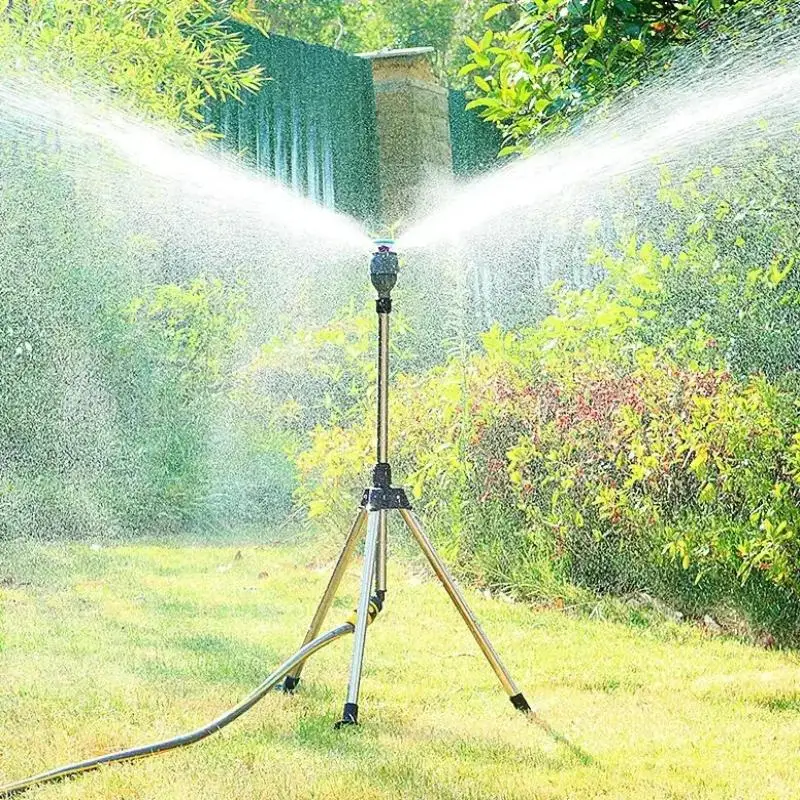 Irrigatore rotante automatico da giardino a 360 gradi Set treppiede in acciaio inossidabile Supporto per irrigazione Strumento per irrigazione per prato da giardino a getto d'acqua
