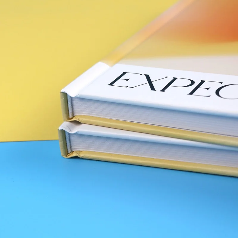 Custom. Top Sale Hardcover Genaaid Binding Met Glanzende Folie Stempelen Boekdrukservice