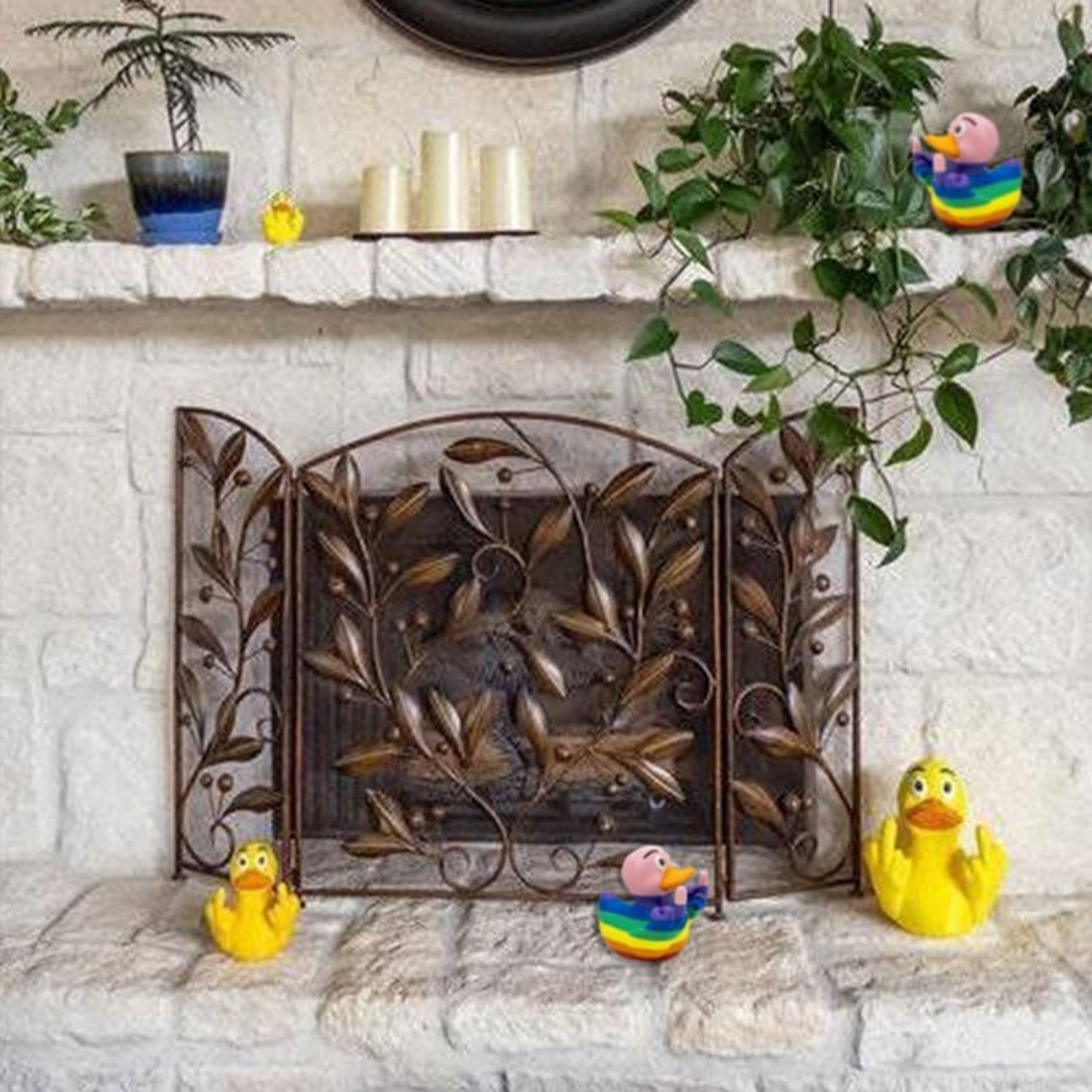 Middle Finger Duck Rubber Ducks Finger Trump Bidem With Us Flag Pattern Small Yellow Duck For Jeep Car Truck Dashboard Interior