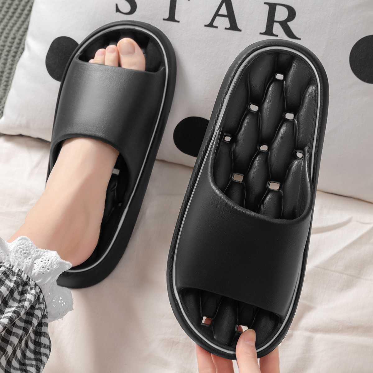 Verão feminino chinelos de banheiro eva com vazamento casa sandálias confortáveis macio antiderrapante slides interior masculino secagem rápida flip flops