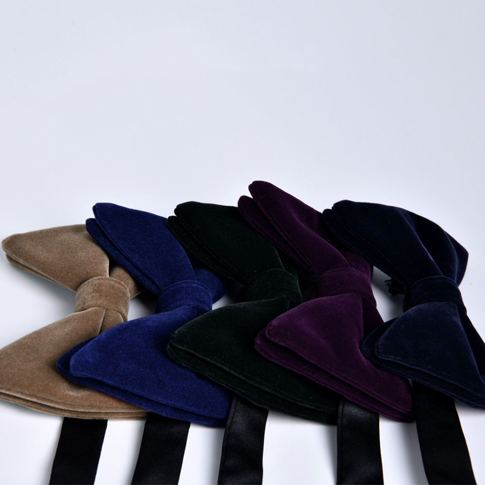 กํามะหยี่สีดําผูกโบว์สําหรับผู้ชายปรับ Big Bowknot Man อุปกรณ์เสริมเสื้อ Bowties ผีเสื้อสีฟ้า Cravats สําหรับงานแต่งงานโบว์