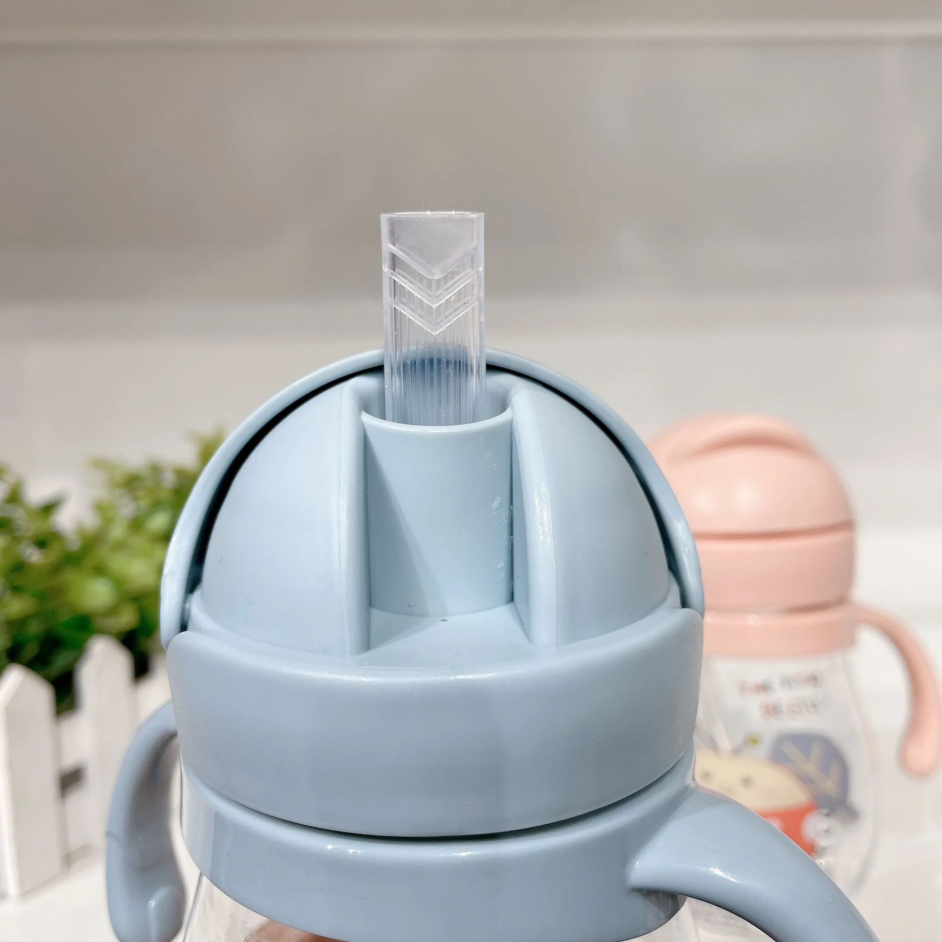 Copo de água do bebê palha bonito anti-asfixia jardim de infância crianças copo de água com bola de gravidade duckbill copo infantil beber copo