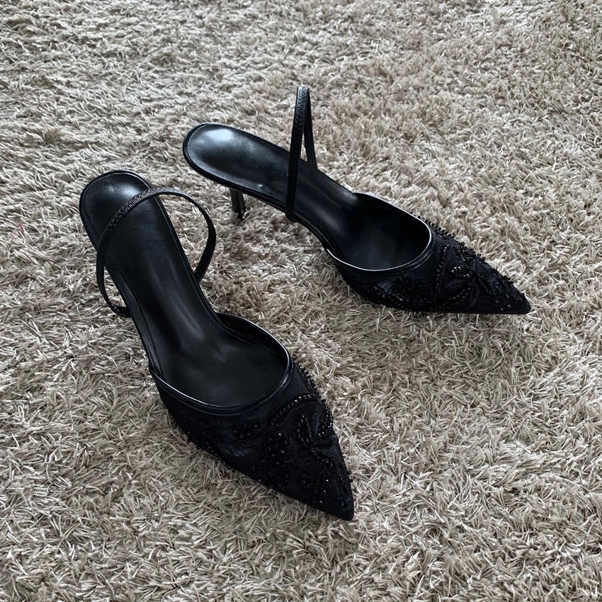 Luxe Merk Hoge Hakken Vrouwen Sandalen Mesh Borduur Elegante Puntige Dames Slingback Party Bruiloft Bruidsjurk Schoenen Vrouw