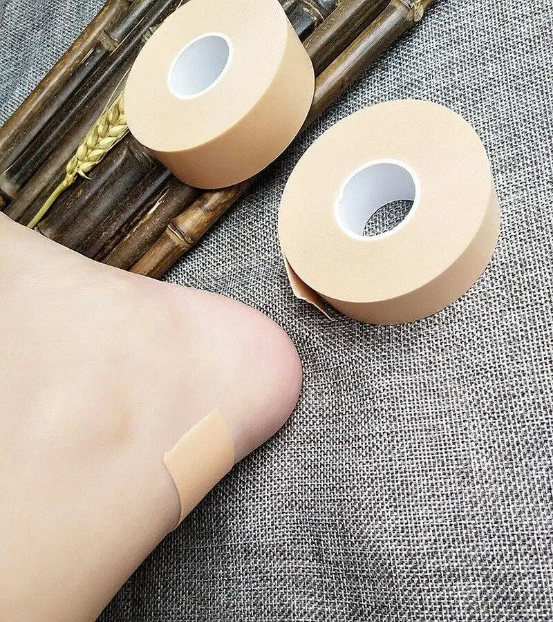 1 Roll 2.5cm*4.5m Bandage Rubber Plaster Tape Self-adhesive Waterproof Heel Sticker Foot Pad