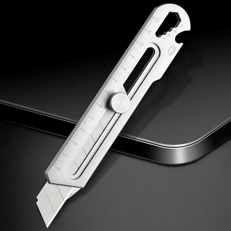 Coltello multiuso Taglierina per righello Coltello a scatto retrattile in acciaio inossidabile Coltello e lame Strumento di misurazione manuale