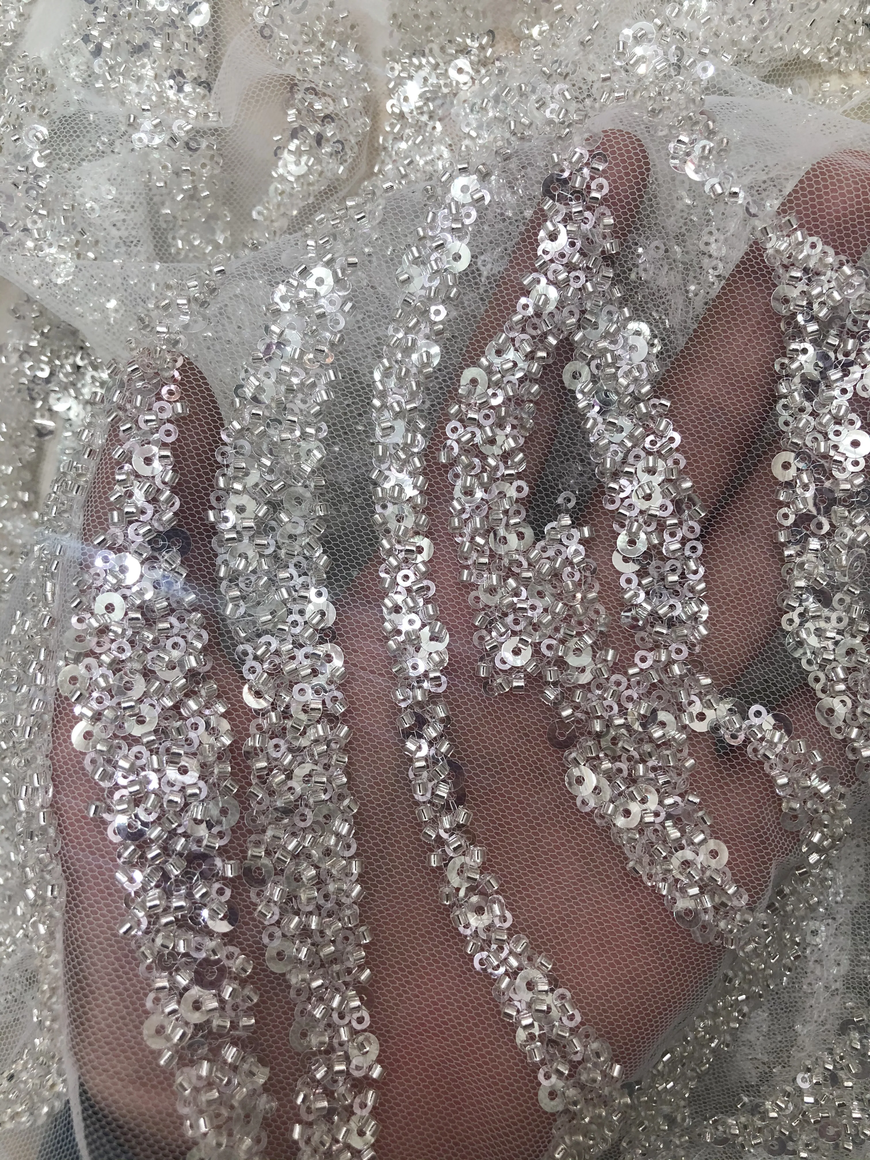 5Yard ใหม่ High-End เล็บลูกปัด Sequins ผ้าลูกไม้คริสตัลเงินชุดแต่งงาน