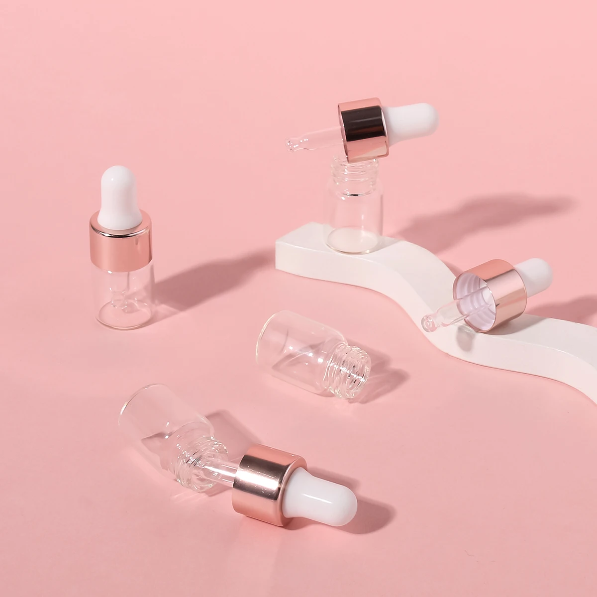 3pcs 2ml 명확한 미니 유리 Dropper 병 에센셜 오일 샘플 여행을위한 유리 눈 Dropper와 작은