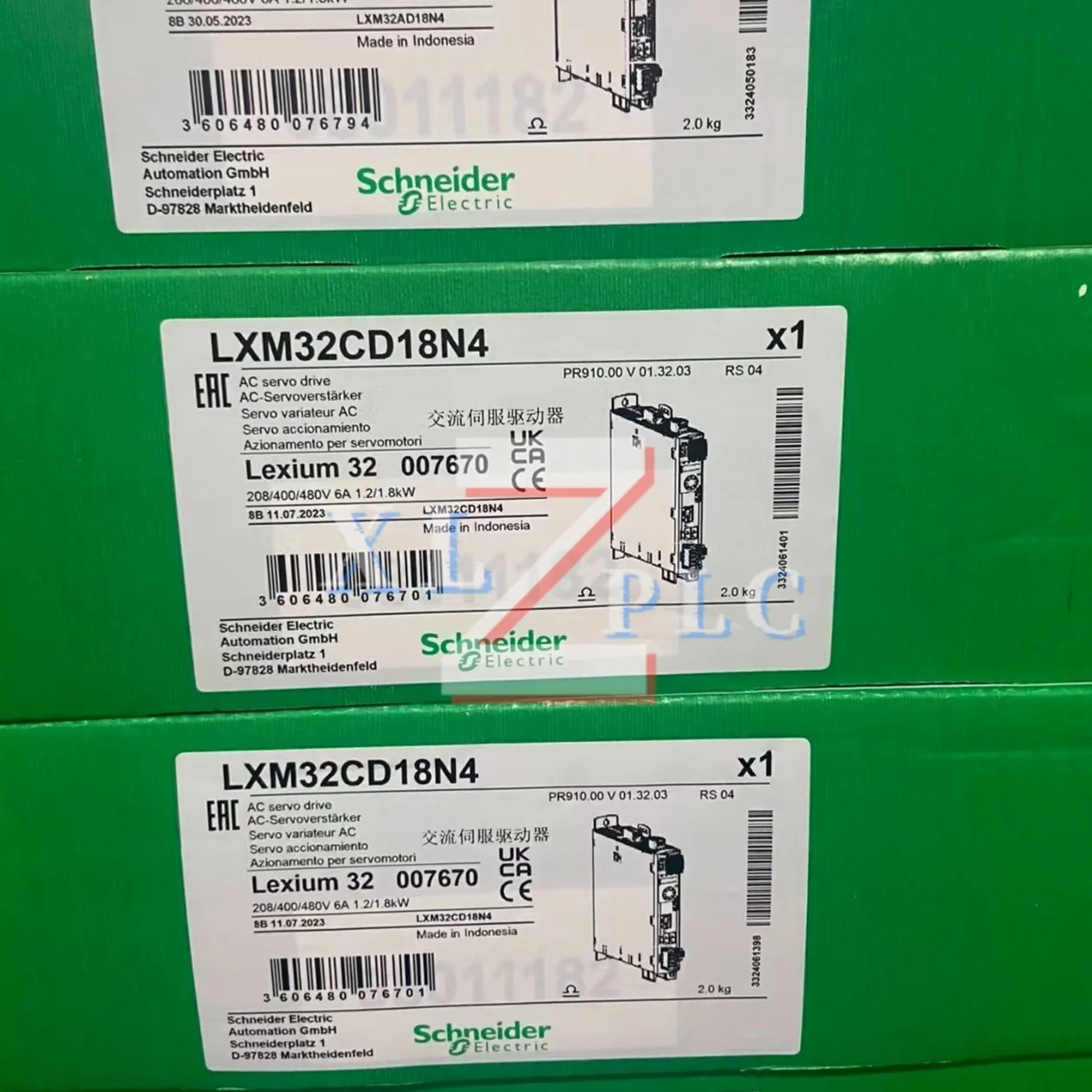 Сервопривод новый в наличии LXM28AU20M3X LXM32CD18N4