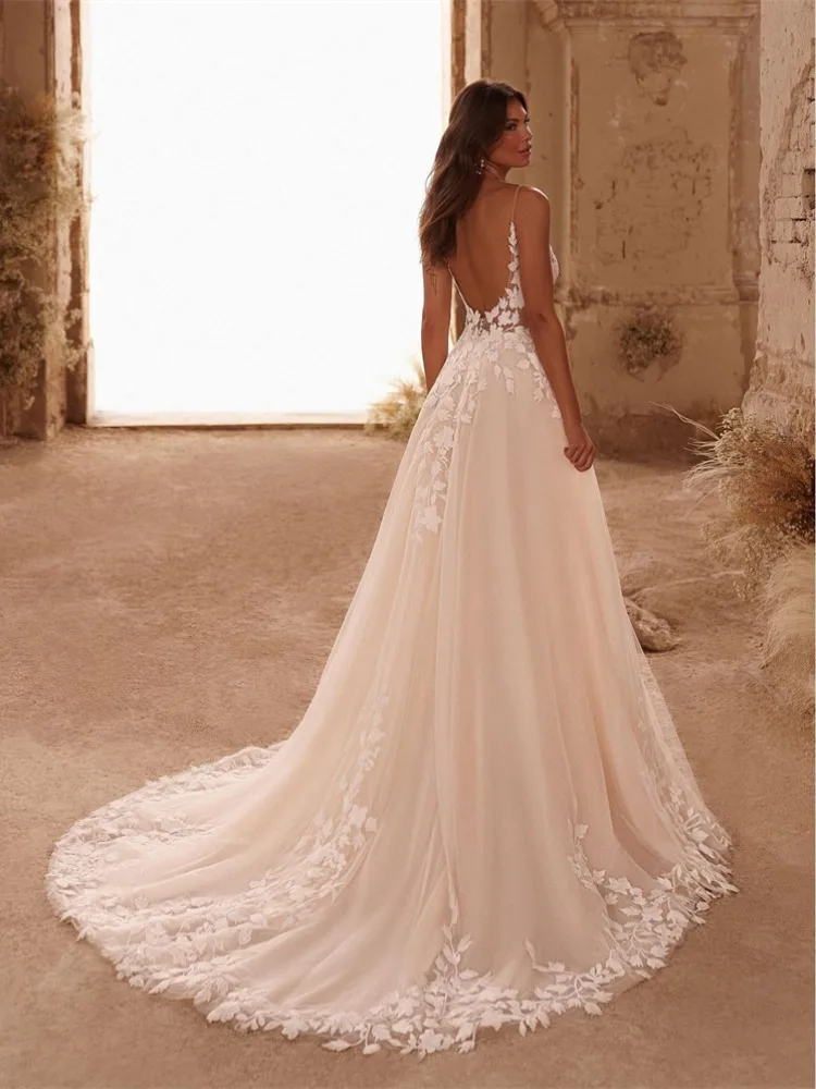 Boho Abiti da sposa con scollo a V Cinghie per spaghetti Appliques Corsetto Beach Tulle Abito da sposa in pizzo Lunghezza pavimento Abiti da sposa