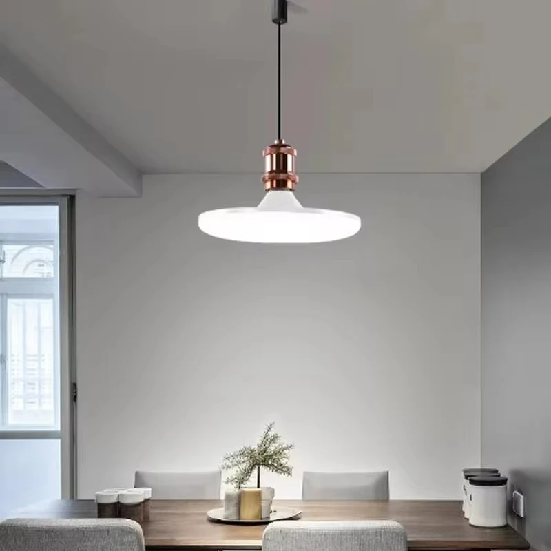 Lampa sufitowa LED w kształcie latającego spodka, 15W, oświetlenie wewnętrzne, 6500K, lampa UFO do garażu, żarówka LED 220V, gwint E27, energooszczędna lampa domowa.