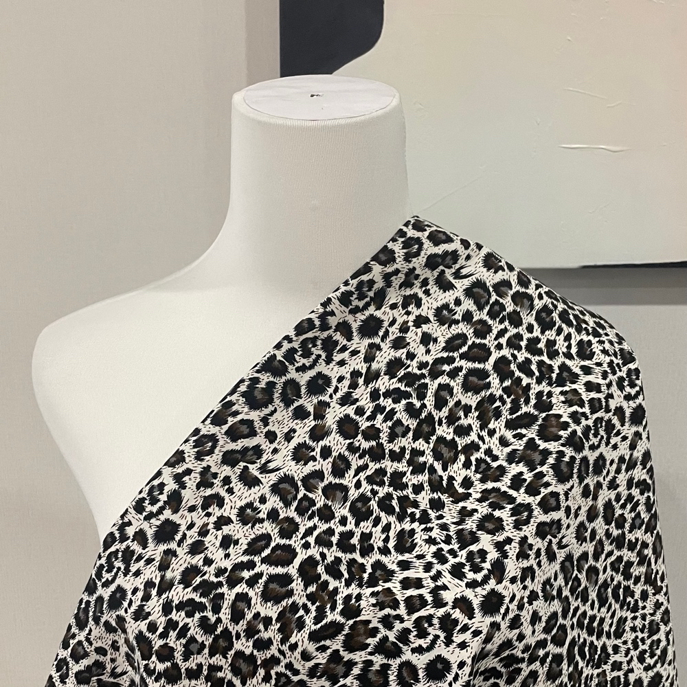 ผ้าพิมพ์ลายลายเสือดาวย้อนยุค145*50ซม. ชุดกี่เพ้าผ้าฝ้าย100% 40s แฟชั่นผ้าคอตตอนตัดเย็บผ้าทำมือ