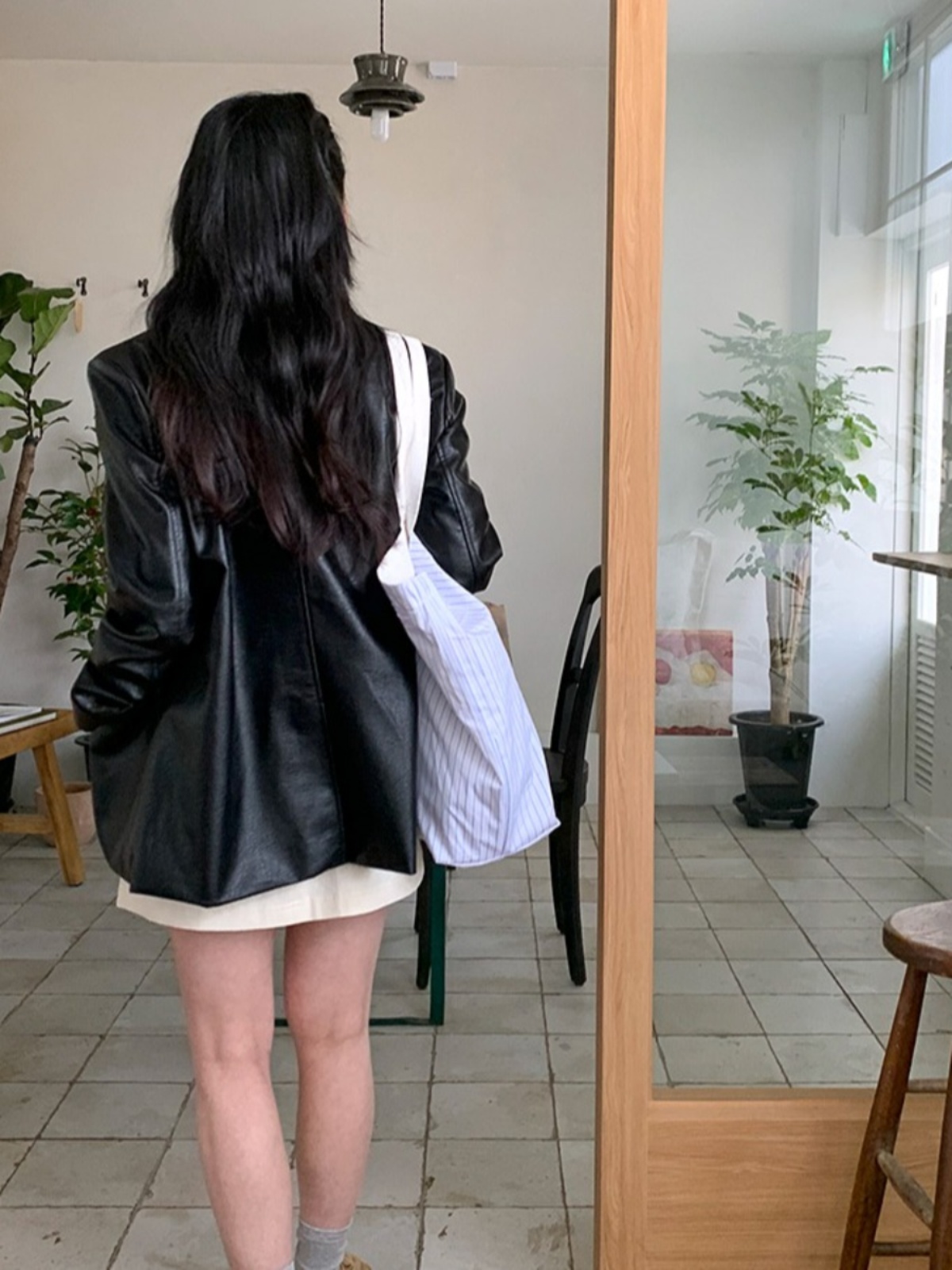 黒革ジャケットの女性の韓国スタイルの冬のファッションレトロスーツアウタールーズ多用途トップ PU 素材長袖