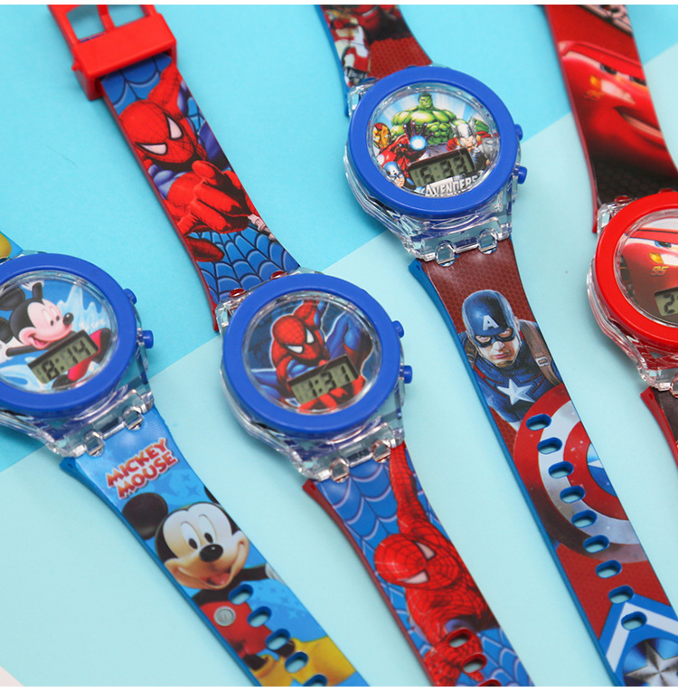 Flash Light Spiderman niños relojes para niños dibujos animados Hello Kitty Mickey niños reloj niñas estudiante reloj regalos envío gratis