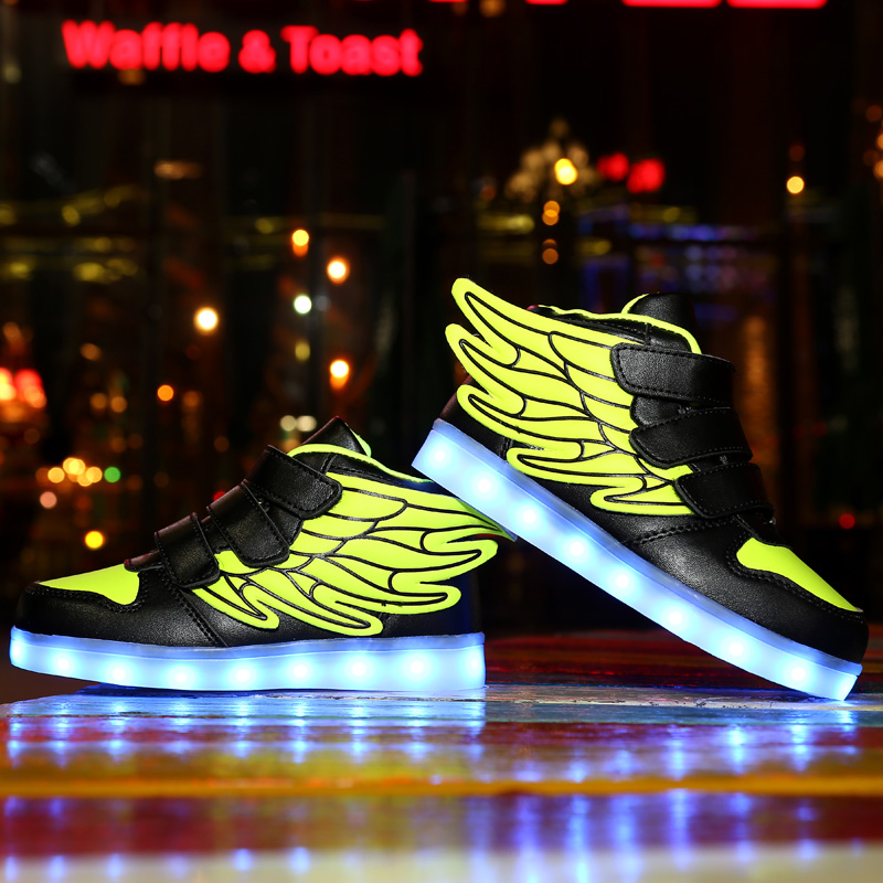 Wasserdichte Leder Kinder Leuchtende Schuhe Turnschuhe Led Licht Schuhe mit Flügel USB Lade Casual Sport Schuhe Mädchen Skateboard Schuh