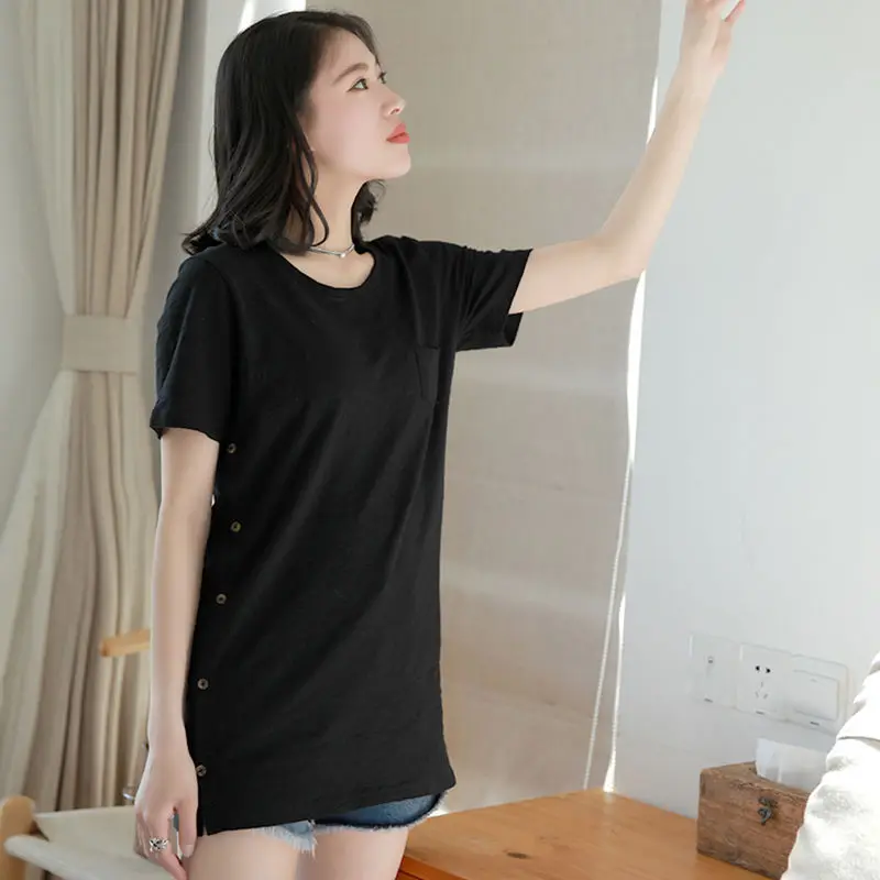 女性用半袖スリットTシャツ,白い綿のベースシャツ,ボタン付きオープントップ,ミドル丈