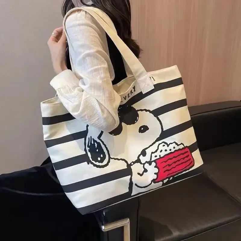 Disney Snoopy น่ารักการ์ตูนผ้าใบความจุขนาดใหญ่กระเป๋าสําหรับนักเรียนหญิงถือหนังสือ Tote กระเป๋าแม่