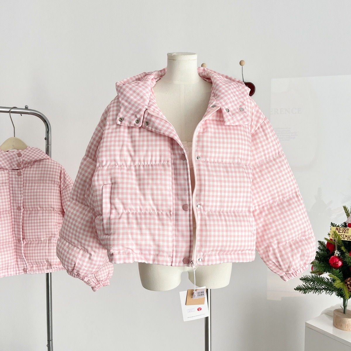 Frauen Schöne Rosa Weiße Ente Unten Kurzen Mantel Dame Herbst Winter Warme Lange Hülse Mit Kapuze Plaid Nette Daunen Gepolsterte Jacke outwear